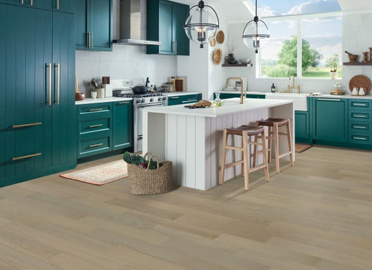 Dogwood Pro Red Oak Engineered in Sun Valley 6-1/2"