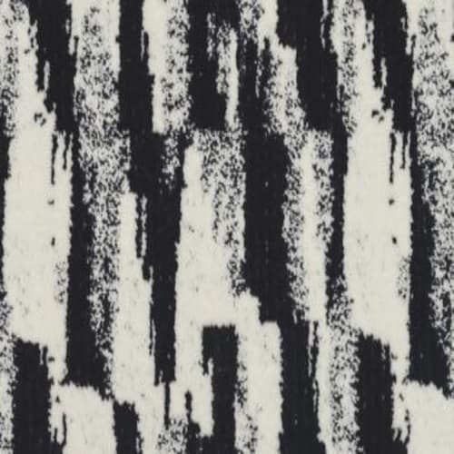 Resonance in Amplified Carpet