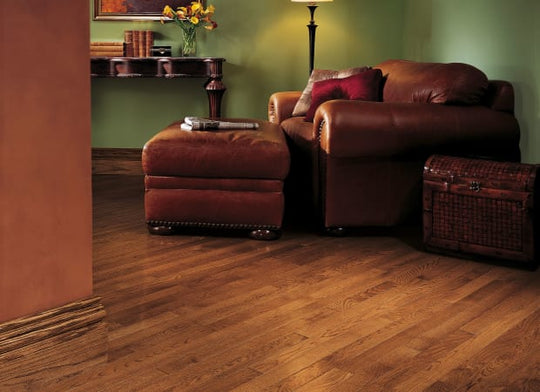 Westchester Red Oak Solid in Gunstock 2-1/4"
