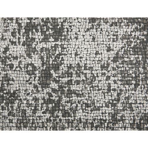 Momentum in Caviar Carpet